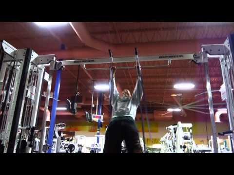 Gym Idiots: Muscle Up + Resistance Bands Fail