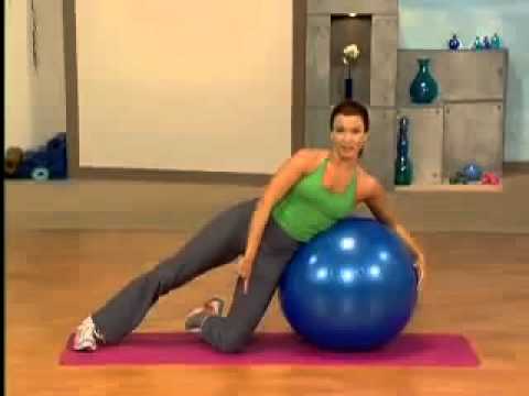 Упражнение для талии и пресса с фитнес мячом